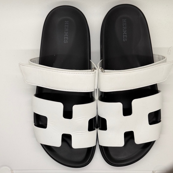 Hermes Black and White Women's Sandals - Picture 4 of 17